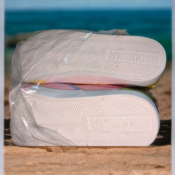 Nickelodeon SpongeBob Slip On Sneakers, New 11 - Picture 4 of 6